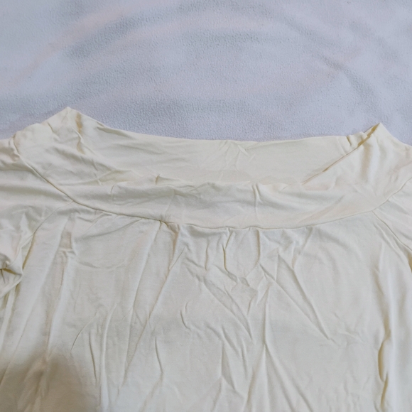 Sunny Leigh Women's Light Yellow Boatneck Long Sleeve Top - Picture 2 of 8